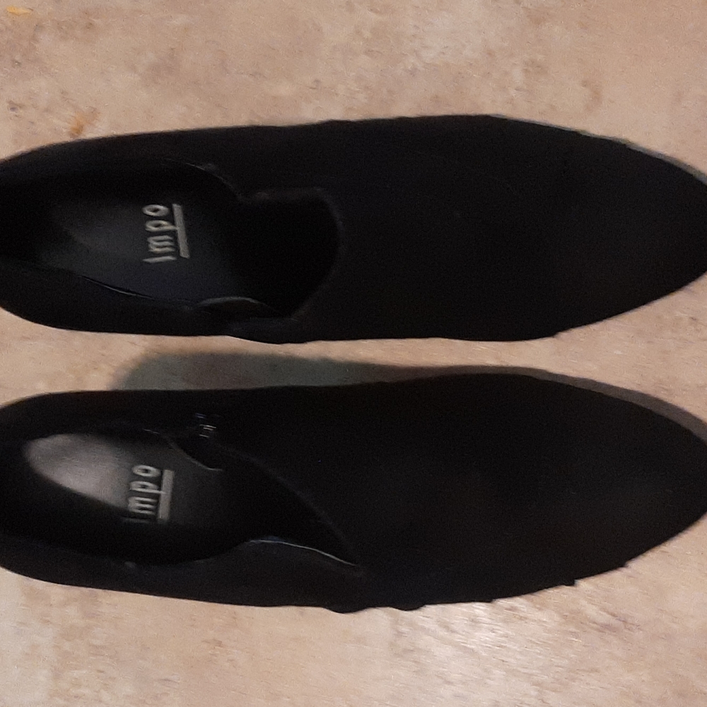 Heels - Picture 2 of 4